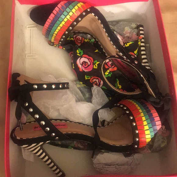 Betsey Johnson Women's Rainbow Striped Sandal - Picture 5 of 5